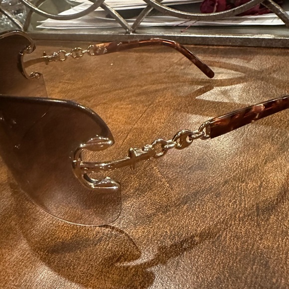 Gucci Y2K/90s sunglasses - Picture 5 of 5